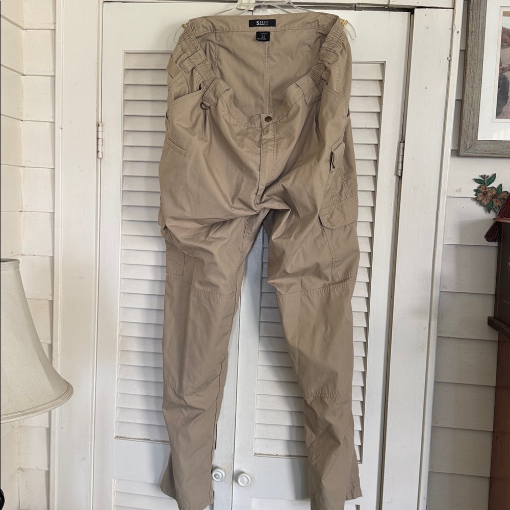 Men's 5.11 Tactical Khaki Cargo Pants Size 44x34